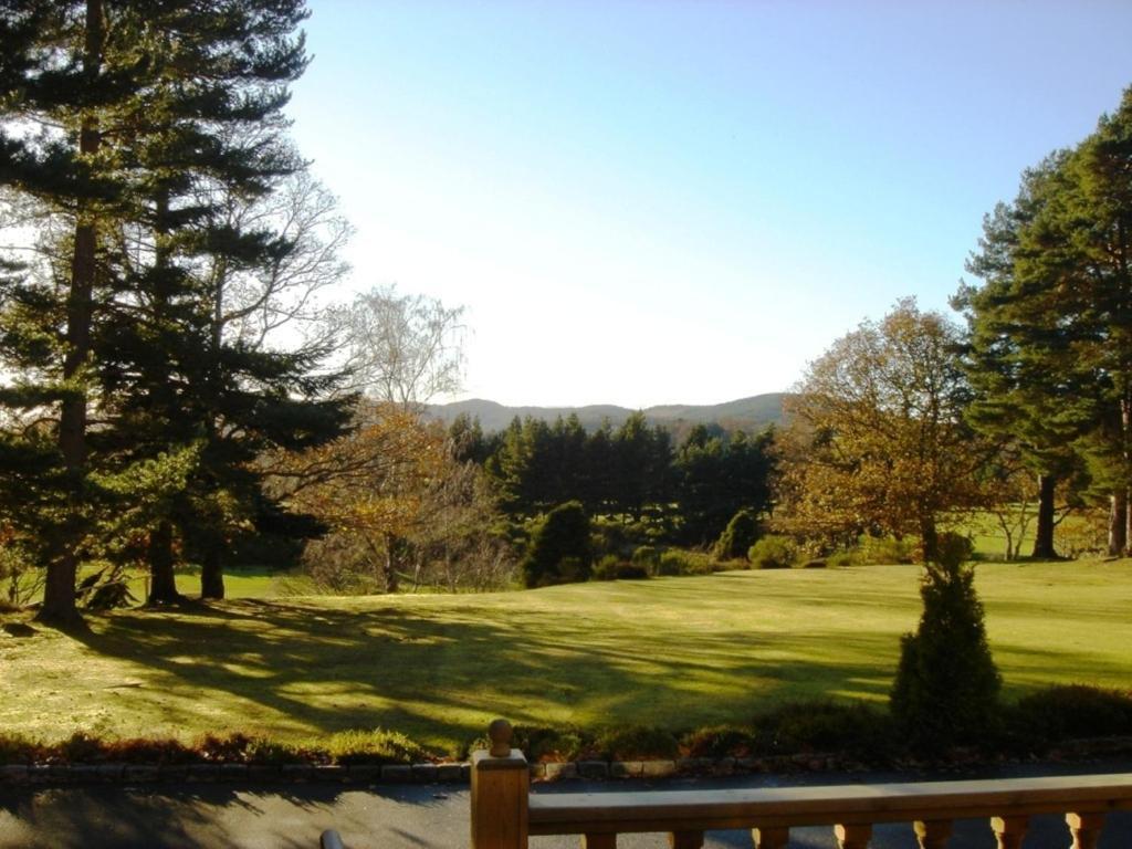 Glen Lui Hotel บัลลาเทอร์ ภายนอก รูปภาพ