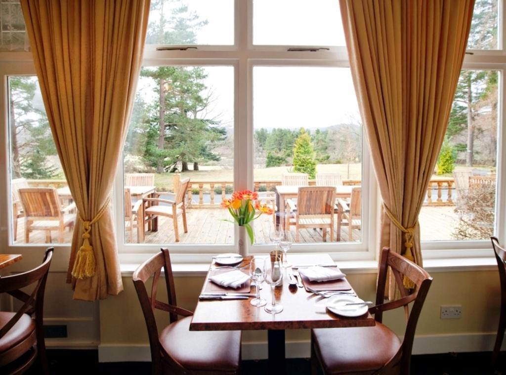 Glen Lui Hotel บัลลาเทอร์ ภายนอก รูปภาพ